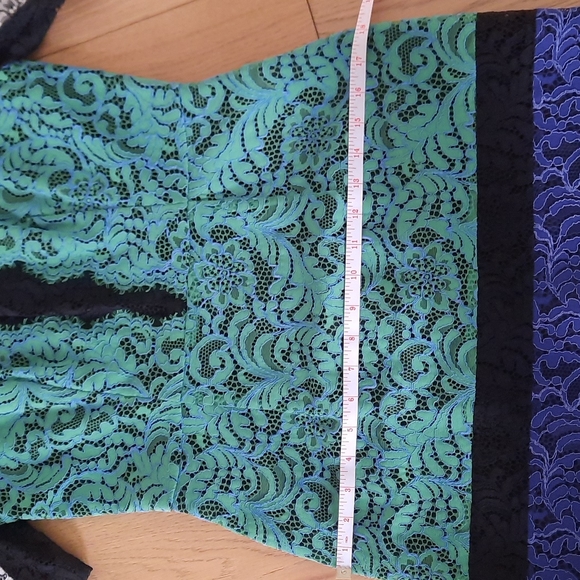 BCBG MAXAZRIA Patrice Lace Dress sz 6 - Picture 6 of 6